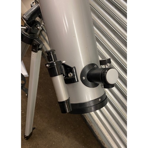 279 - Celestron 130mm newtonian reflector telescope with 2 eye pieces and 1 Barlow lens, tripod and instru... 