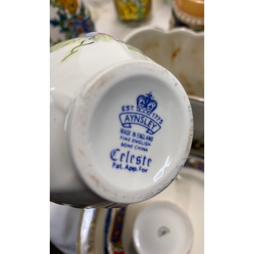 259 - Selection of named pottery items to include Aynsley, Worchester, Evesham etc