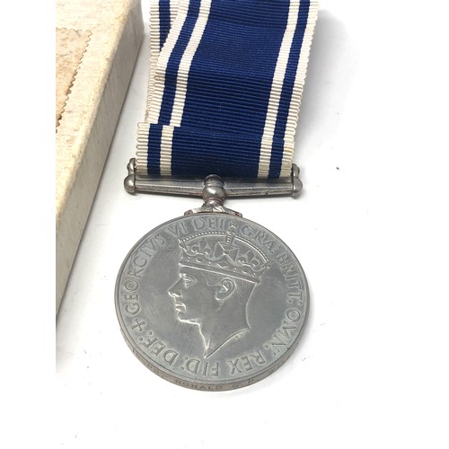 80 - Boxed GV.1 police exemplary service medal to inspector ronald g.p williams