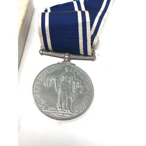 80 - Boxed GV.1 police exemplary service medal to inspector ronald g.p williams