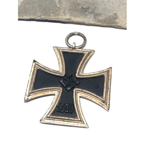 87 - ww2 German iron cross 2nd class & packet