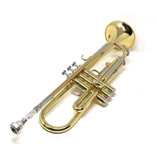 137 - Yamaha YTR 2320 Trumpet with Mouthpiece