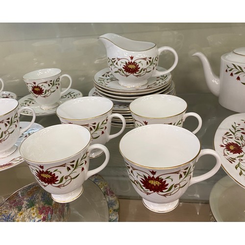 348 - Complete Wedgewood Susie Cooper pattern tea set