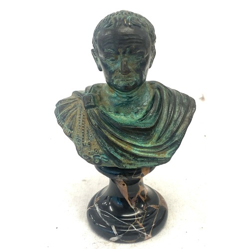 102 - Vespasiano riproduzione archeologica small bust figure 4 inches tall