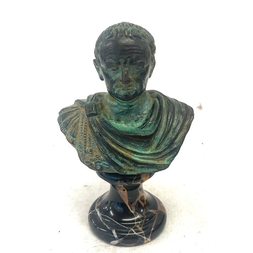 102 - Vespasiano riproduzione archeologica small bust figure 4 inches tall