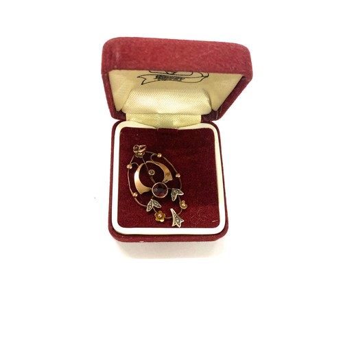 583 - Vintage 9ct gold and garnet seed pearl pendant, approximate weight 1.8g