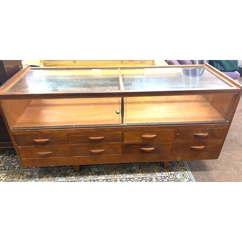 Lot 370       