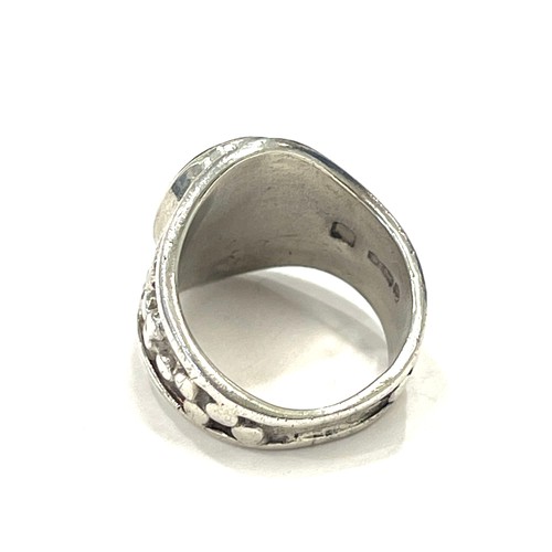 398 - Vintage silver blue John stone set ring, hallmarked Ring size between N/O