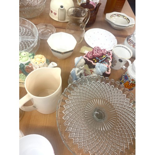 209 - Large selection of pottery miscellaneous to include jugs, teapots, bowls etc