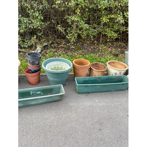 100F - Large selection of planters varied sizes and colours metal and plastic