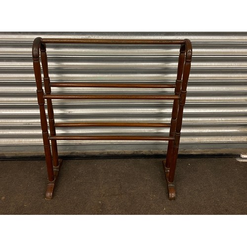 325 - Mahogany towel rail measures approx 32 inches tall 27 inches wide