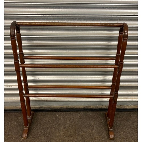 325 - Mahogany towel rail measures approx 32 inches tall 27 inches wide