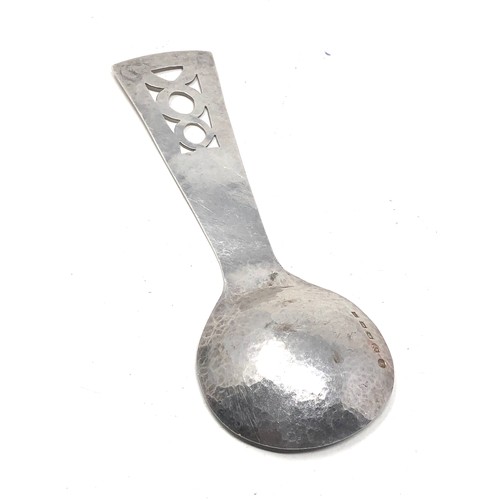 21 - 1934 Arts & crafts silver tea caddy spoon London silver hallmarks measures approx 12.2cm long
Weight... 