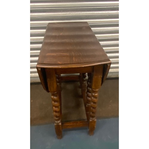 366 - Oak drop leaf table with barley twist legs