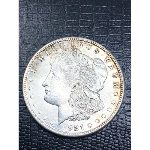 391 - 1921 Morgan Silver Dollar high grade