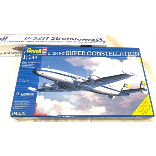 39 - Aircraft models Revell Boeing B-52H Stratofortress 1/144 Boxed Contents Sealed, Revell 1/144 Lockhee... 
