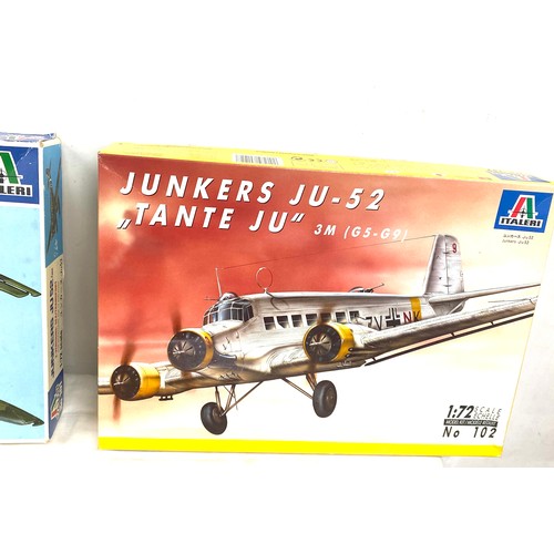 52 - 2,  Aircraft models Italeri Junkers JU-52 Tante JU No 102, 2, Italeri Junkers JU-52 No 101,
