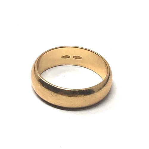 79 - 18ct gold wedding band weight 4g