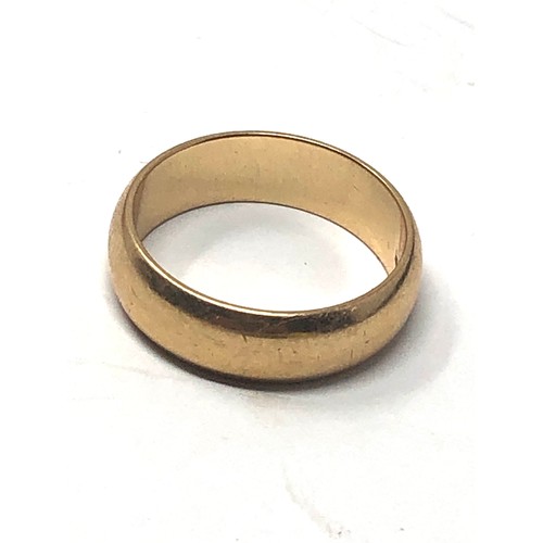 79 - 18ct gold wedding band weight 4g