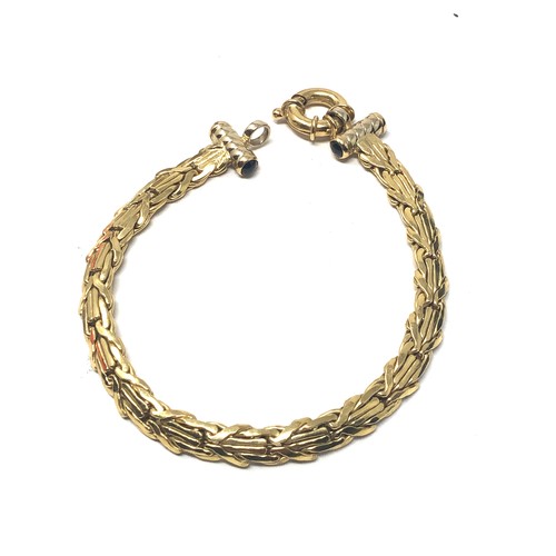 83 - 18ct gold bracelet weight 11g