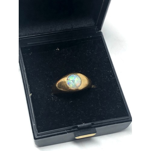 86 - 9ct gold opal ring opal cracked a/f weight 4.2g