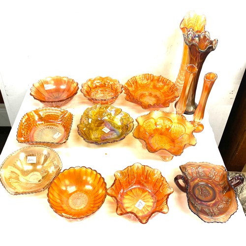 225A - Selection of 14 pieces of vintage carnival glassware