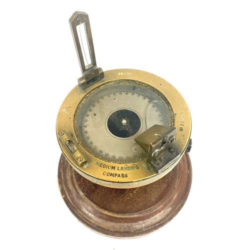 404 - Military WWII RAF medium landing compass, no No 2950 H, 6B/34