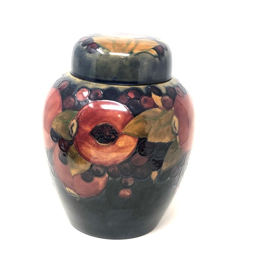 388 - large early Moorcroft  Pomegranate ginger jar measures approx 25cm tall by 18cm diameter overall goo... 