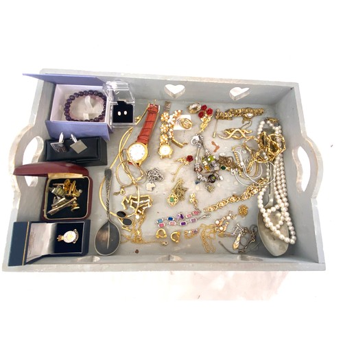 421 - Selection of ladies costume jewellery