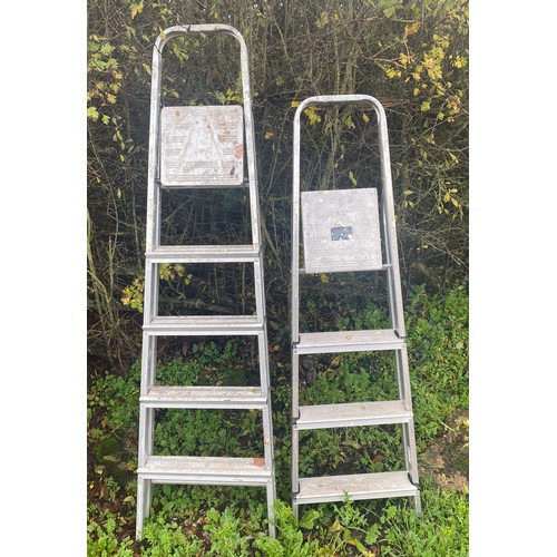 319 - 2 sets of aluminium step ladders