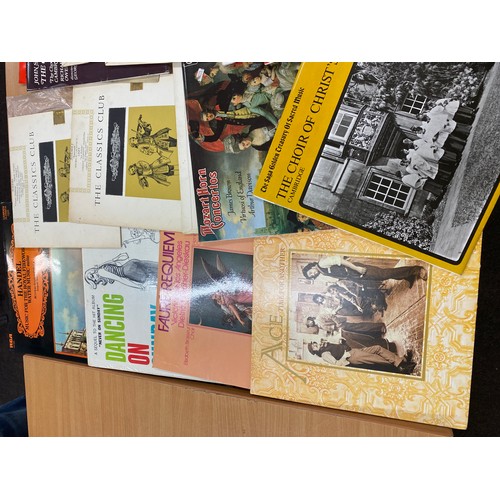 297 - Large selection of vintage and later Records includes classic records,John F Kennedy, Beethoven Moza... 