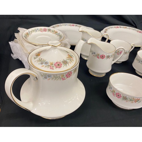 219 - Paragon Belinda tea set 6 setting to include 2 cake plates, milk jug, sugar bowl, 6 plates, cups and... 