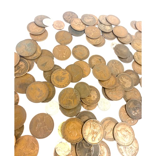 441 - Box of vintage coins