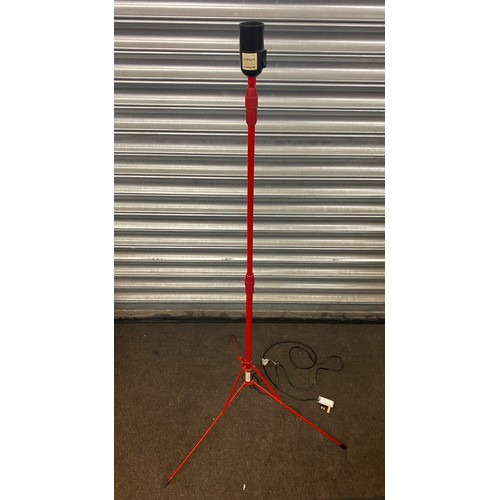 326 - Aimbry tripod lamp/ light stand