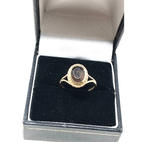 98 - 9ct gold vintage smoky quartz rub over ring (2.2g)