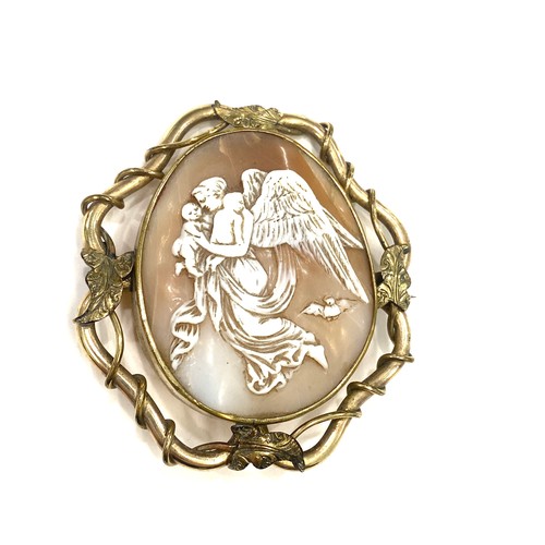 514 - Large pinchbeck cameo angel with baby