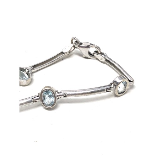 39 - 9ct white gold aquamarine bracelet weight 6.8g