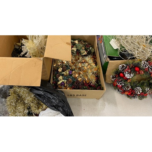 331A - Large selection of Christmas miscellaneous to include trees, lights, wreaths, decorative items etc