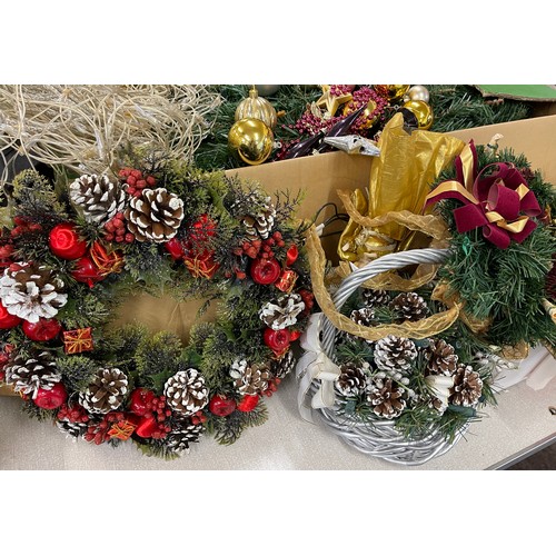 331A - Large selection of Christmas miscellaneous to include trees, lights, wreaths, decorative items etc