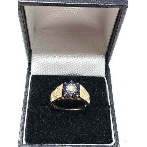 271 - 9ct gold sapphire & diamond ring weight 3.7g