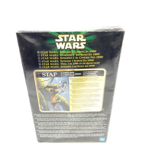 34 - Hasbro boxed Star Wars stap - Episode 1