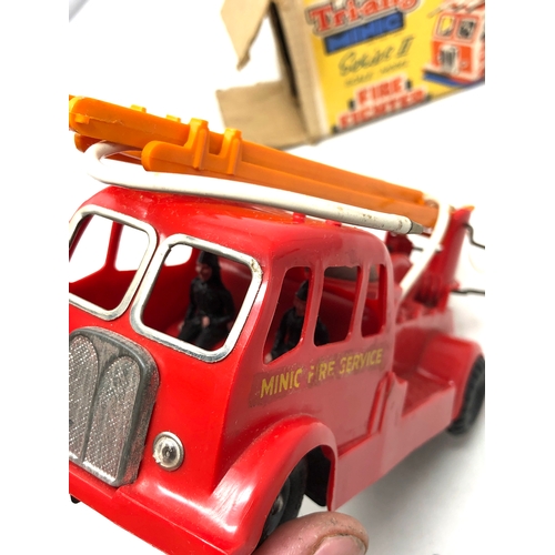 402 - Vintage original boxed Triang minic fire fighter