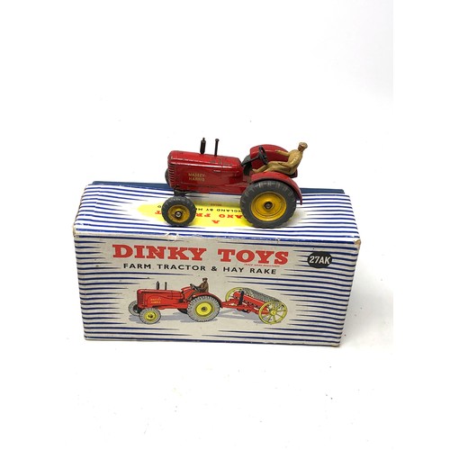 395 - Early original Boxed Dinky toys 27ak massey harris tractor no hay rake