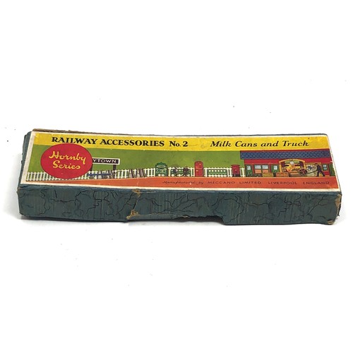 412 - Boxed Hornby railway accessories No. 2 Milk Cans and truck used condition