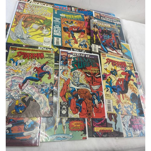 28 - Selection of Marvel/DC comics includes The Mighty Thor, Justice League, Spider-man etc