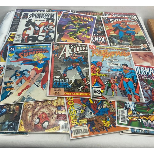 88 - Selection of Marvel/DC comics includes Halo Jones etc