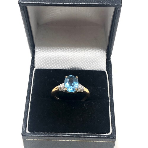 93 - 9ct gold vintage diamond & topaz dress ring (2.4g)