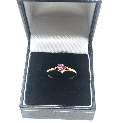 80 - 9ct gold vintage ruby ornate dress ring (1.1g)