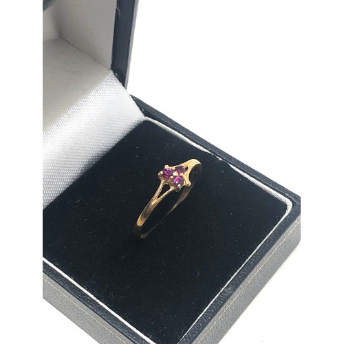 80 - 9ct gold vintage ruby ornate dress ring (1.1g)