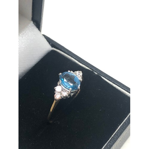 83 - 9ct gold vintage topaz & clear gemstone cocktail ring (1.5g)